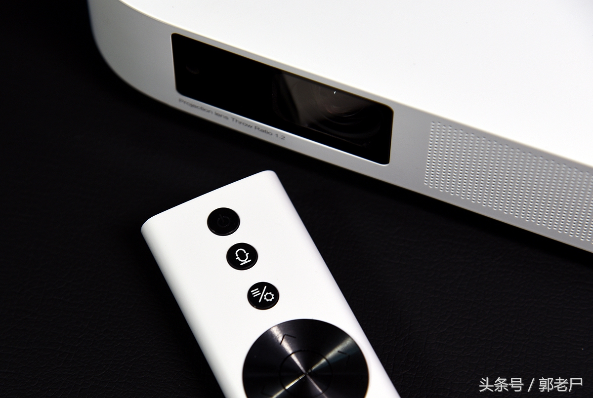 极米Z6x评测,极米z6体验店