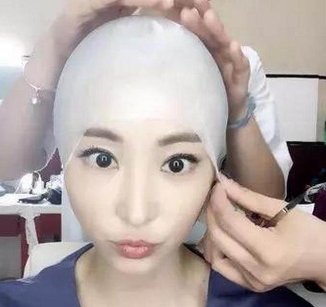 女艺人光头的视频,女艺人演光头