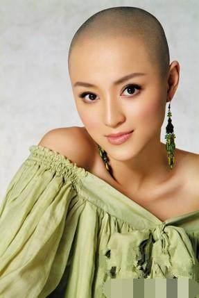 女艺人光头的视频,女艺人演光头