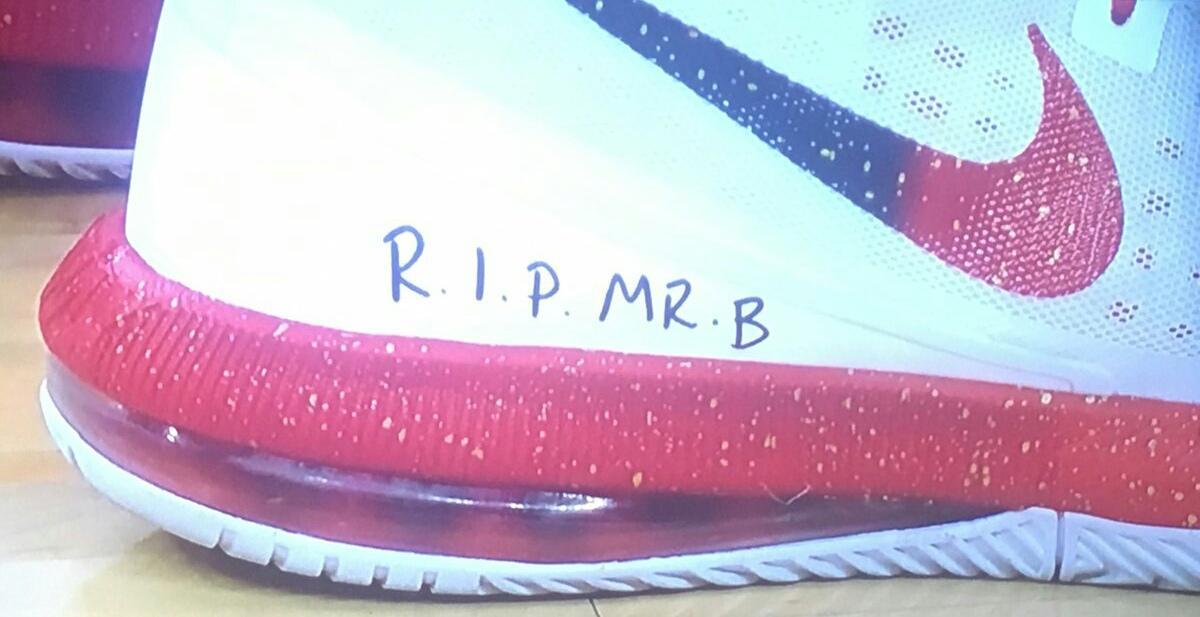 10图看球鞋签字赋予的意义：库里圣经勉励自己，威少球鞋刻着兄弟