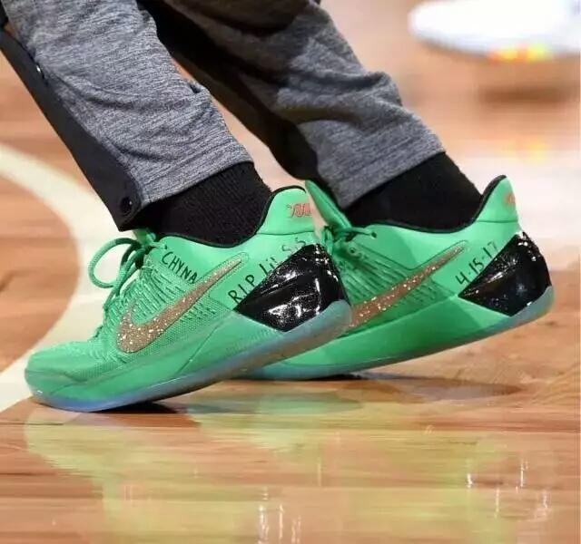 10图看球鞋签字赋予的意义：库里圣经勉励自己，威少球鞋刻着兄弟