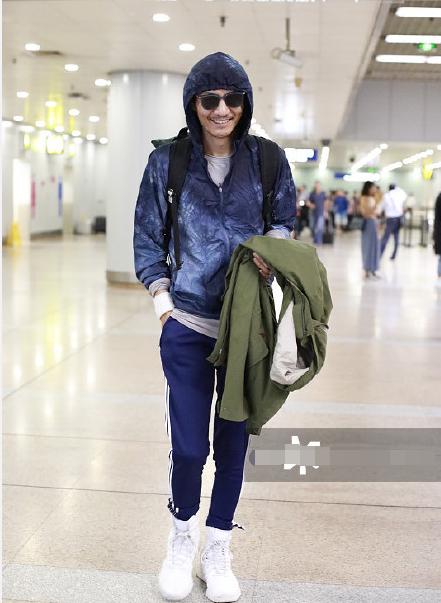 李亚鹏王菲周迅窦唯张亚东朴树,平凡之路朴树王俊凯