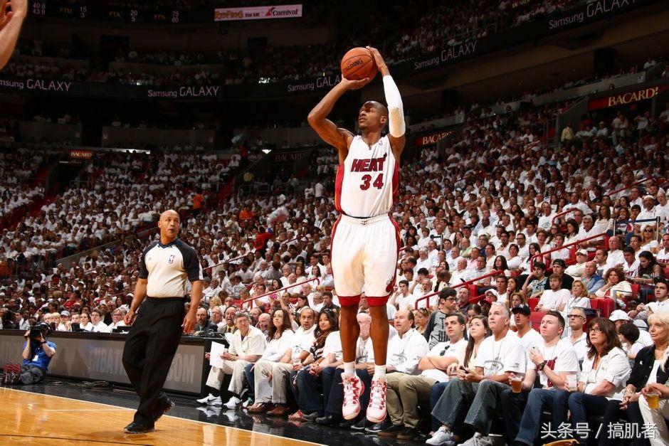 篮球练习看什么,篮球基本功训练16种方法