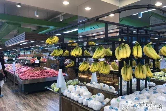 水果店水果陈列摆放销售技巧,20方长方形水果店铺陈列设计