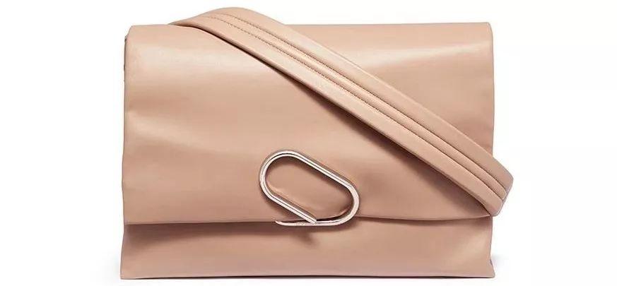 一辈子怎么都得有一款大包，除了装奶粉，还要装理想！