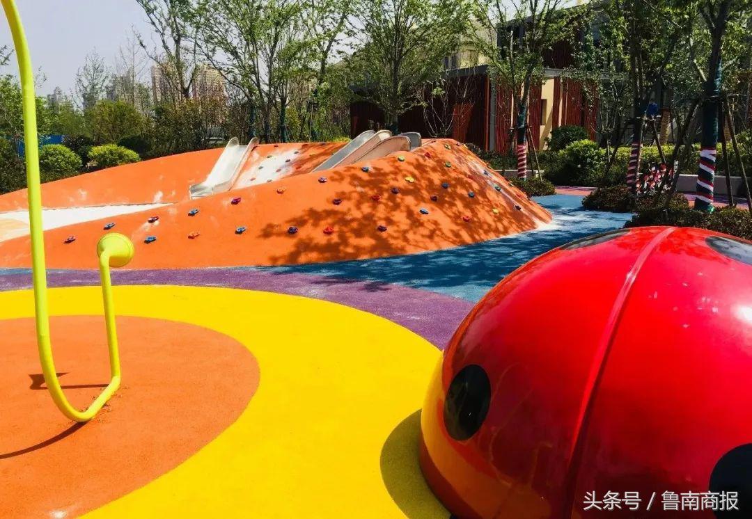 领礼包领到手软玩游戏还能领红包,领红包赢奖励