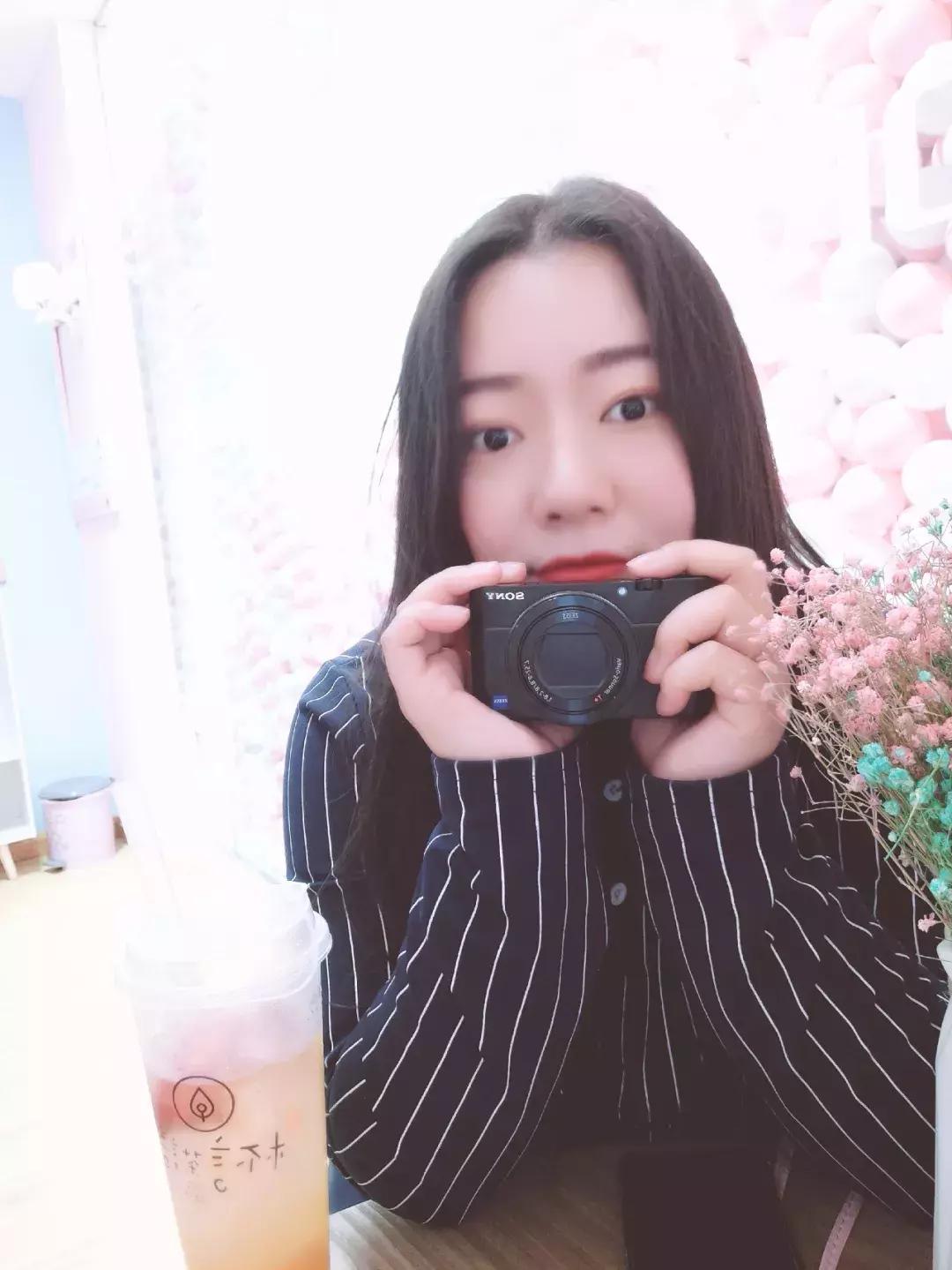 索尼黑卡rx100一代支持几倍变焦,索尼黑卡rx100m7现价2021