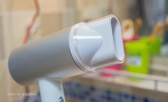 小米生态链吹风机堪称国潮黑科技,素士吹风机h5和复古吹风机哪个好