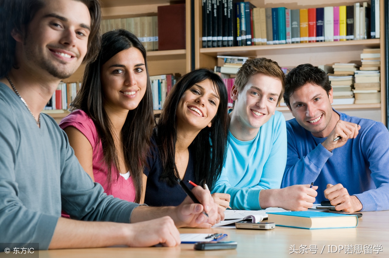 美国留学生买lv,澳洲留学发工资买了三个lv