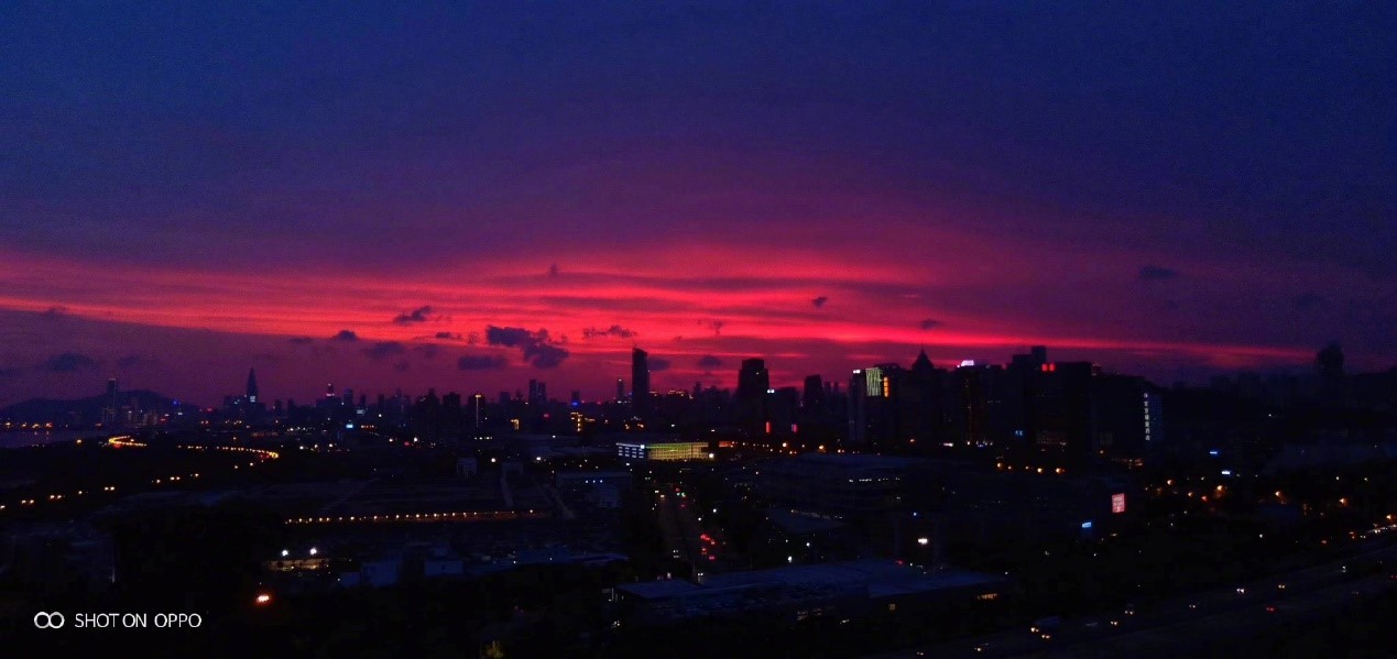 oppor15星空紫和星云版,oppor15星云渐变是什么版