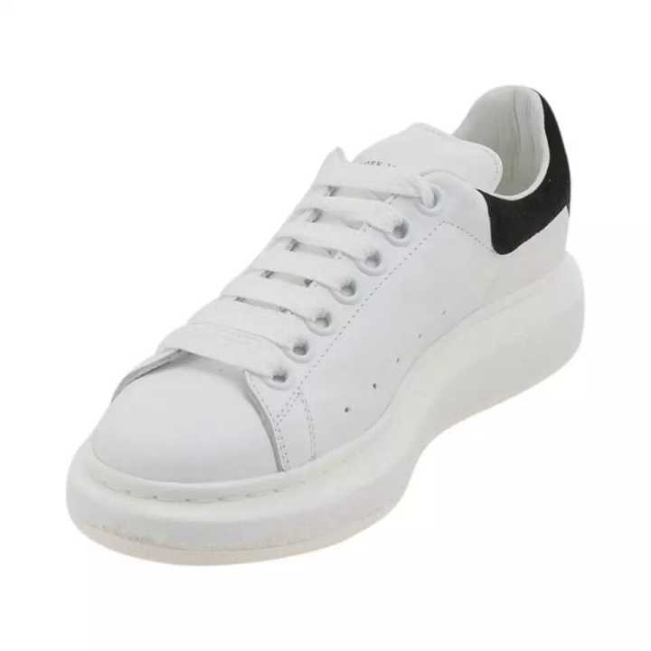 国内外网红几年都还在穿的这件时尚单品，你猜对了吗