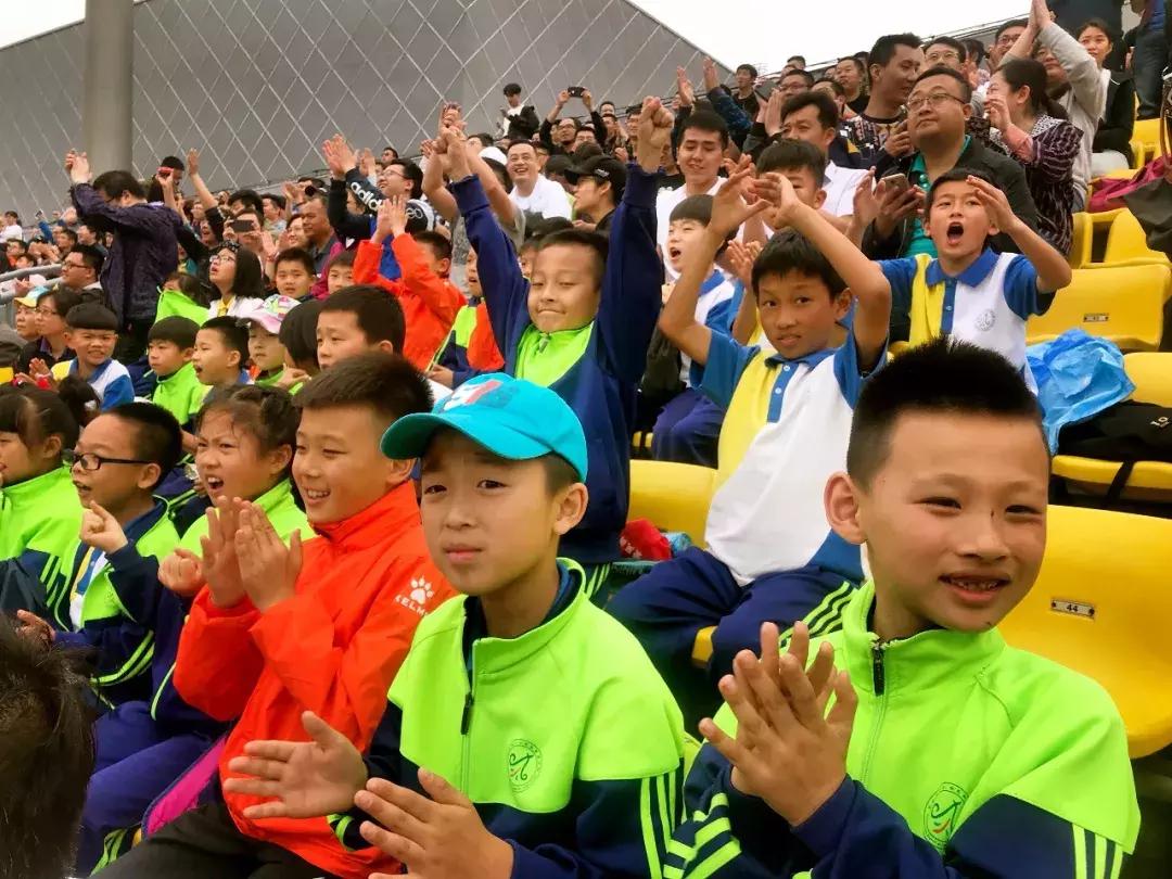 520｜一起爱！大麦体育携丰台一小长辛店分校为人和打call