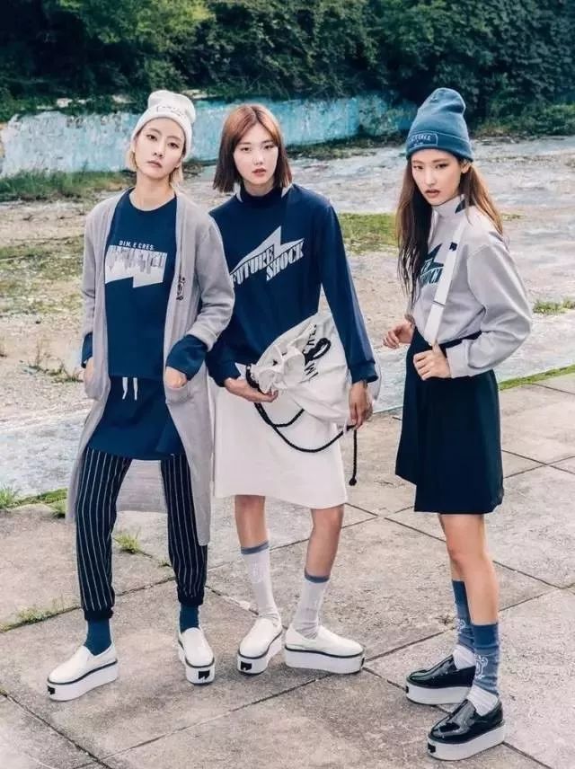 圆脸方脸不好看？是你领子没选对！陈妍希的包子脸秒变“土包子”
