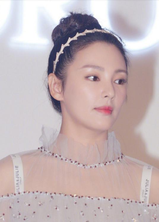 张雨绮范冰冰攻气十足,张雨绮推荐过面包吗