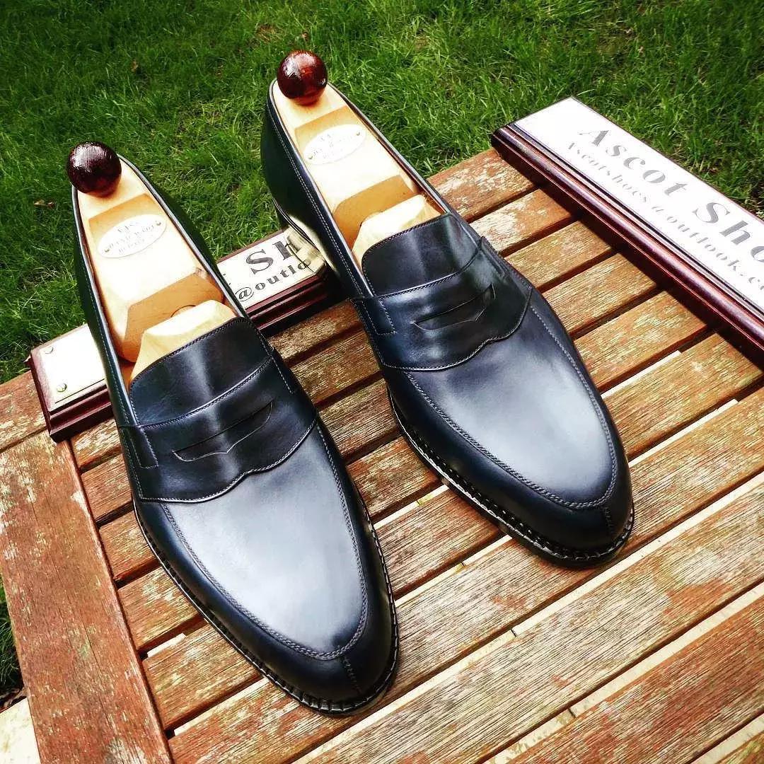 时尚气质乐福鞋粗跟,啥牌子的乐福鞋好看又舒服