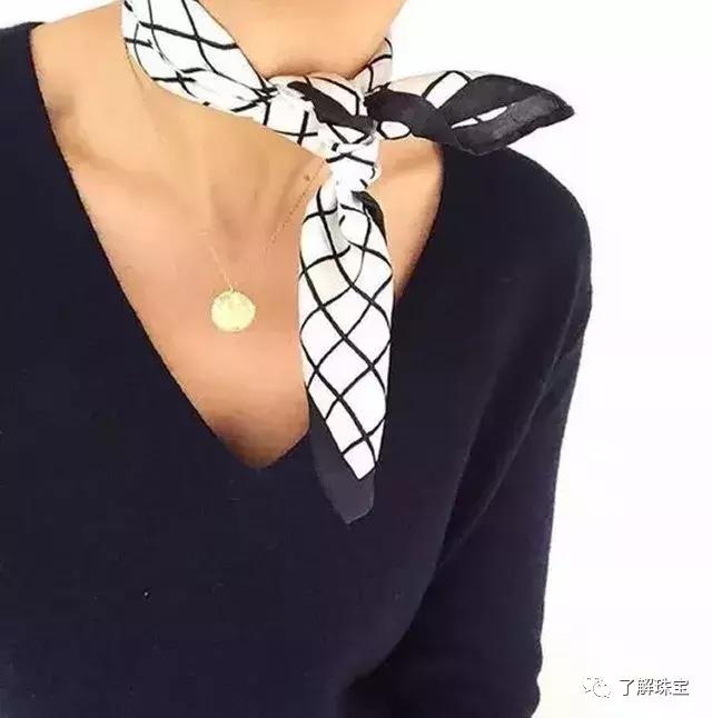 想要脖子变长有什么方法,脖子粗的怎样才能拥有天鹅颈