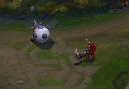 英雄联盟足球龙龟,英雄联盟盲僧踢人穿墙