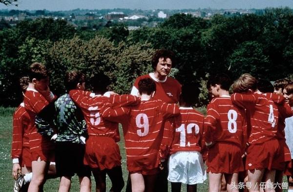 给大家推荐5部经典的足球电影,足球电影外国片