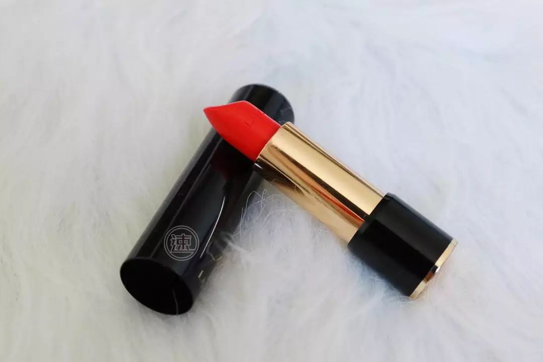 速报酱自己用过才推荐，短途旅行彩妆必需品开箱！