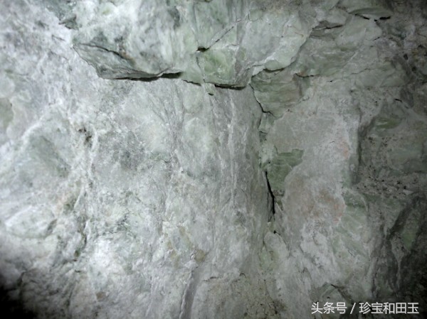 韩国和田玉手镯,韩国和田玉平安无事牌