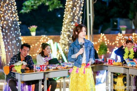 青春同学会王晓晨郑恺跳舞梨花颂 (郑恺王晓晨参加了什么综艺节目)