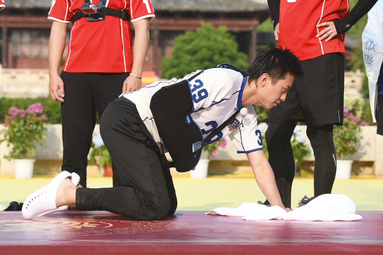 邓超奔跑吧乒乓球,奔跑吧兄弟邓超足球队