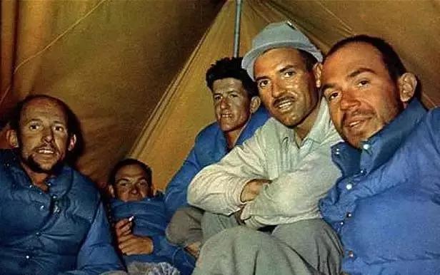 k2和珠峰死亡率,k2和珠峰哪个难爬