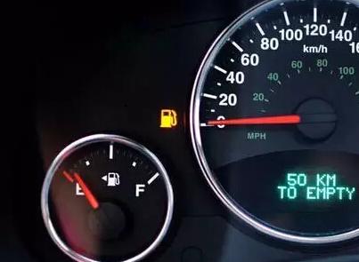 自动挡汽车打不燃火怎么办,科鲁泽1.5自动挡点不着火怎么换挡