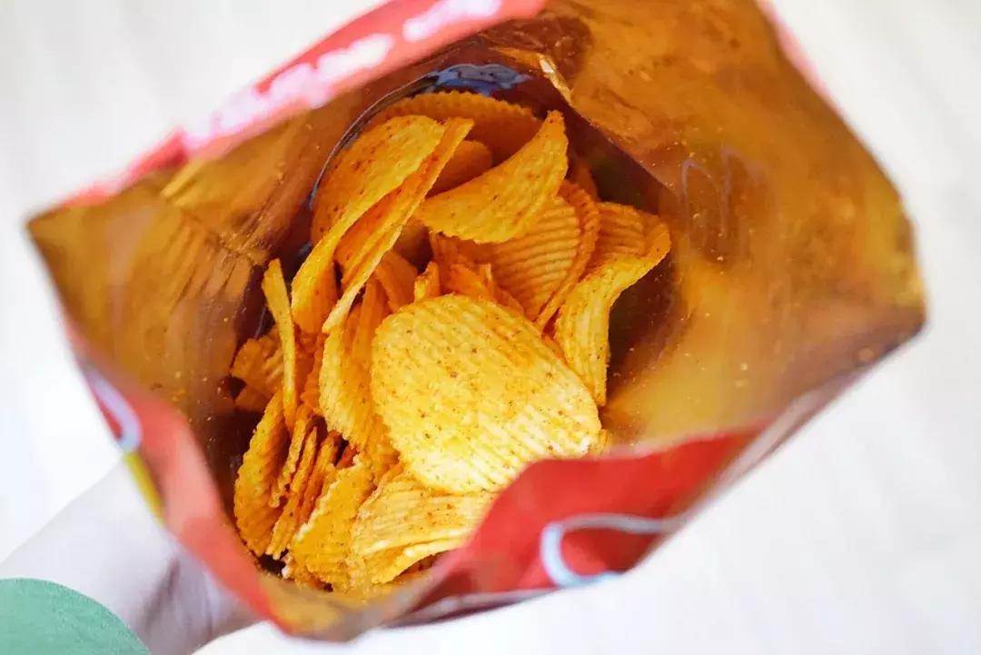 这些包装土土的国货零食，有你的童年吗？