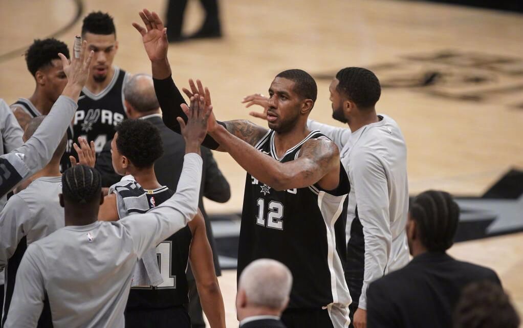 落后19分詹皇带队逆转,落后18分詹姆斯