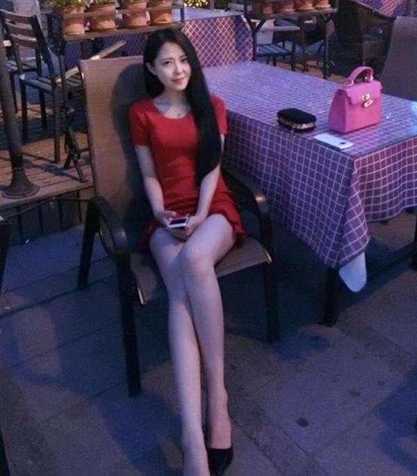 日本队世界杯旅欧人员达15人，中国球员靠戴首饰娶空姐出名？