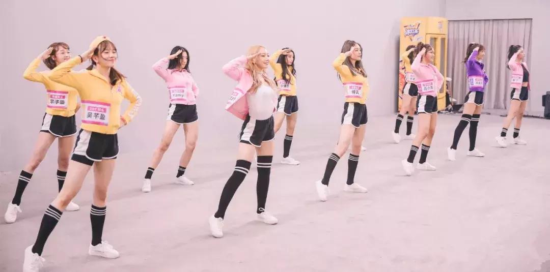 创造101：你pick哪位小姐姐？美女“拼杀”比大长腿好看多了！