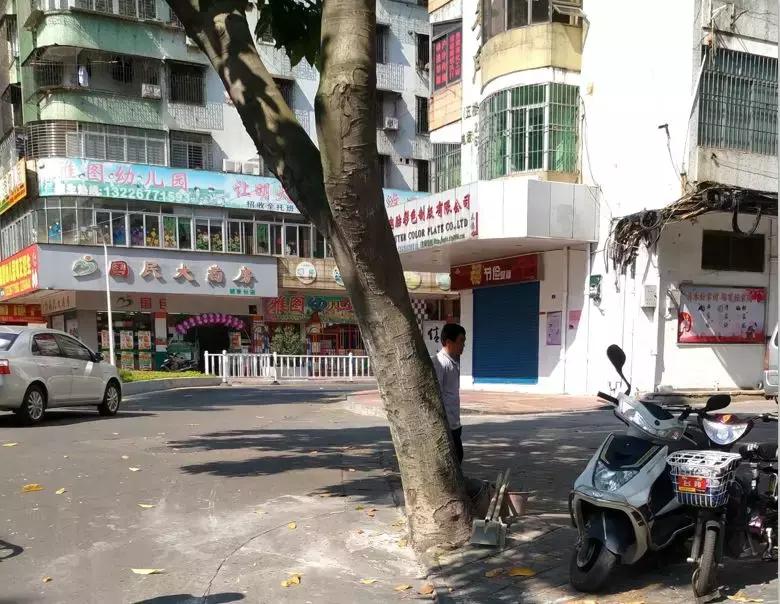 肇庆广百时代广场建设时间,广百广场门口建设