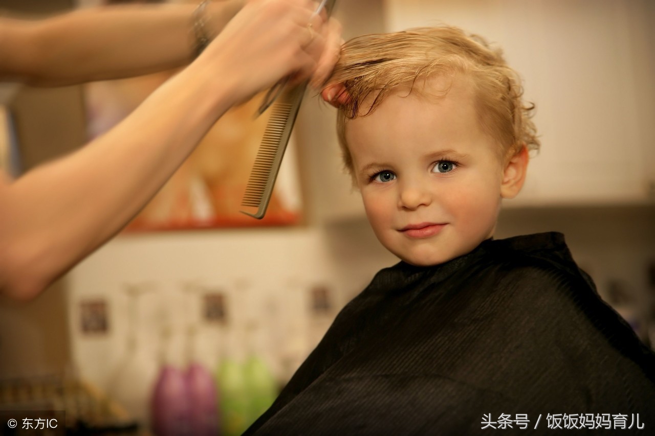 宝宝不爱理发怎么办教你三招搞定,不会给宝宝理发怎么办