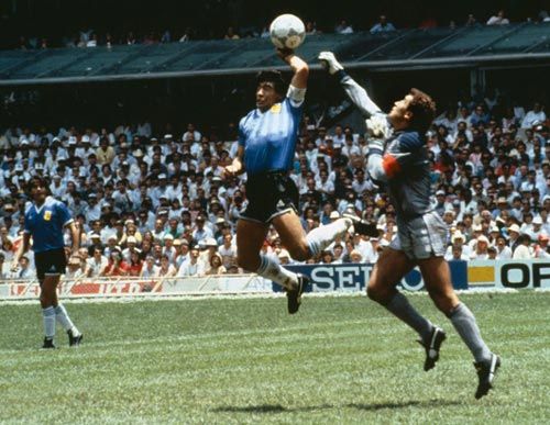 足球各个位置的厉害球员有哪些,世界足球最伟大的十大十号球员