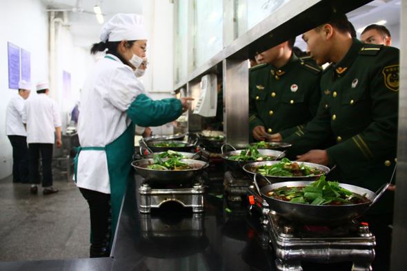 新兵当兵挑食怎么办,新兵在部队情绪消极怎么办