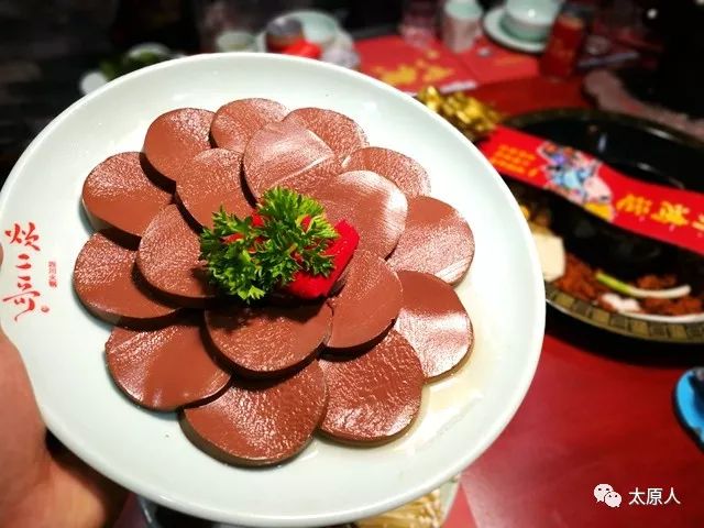 火爆成都的火锅,成都文殊鸭血火锅