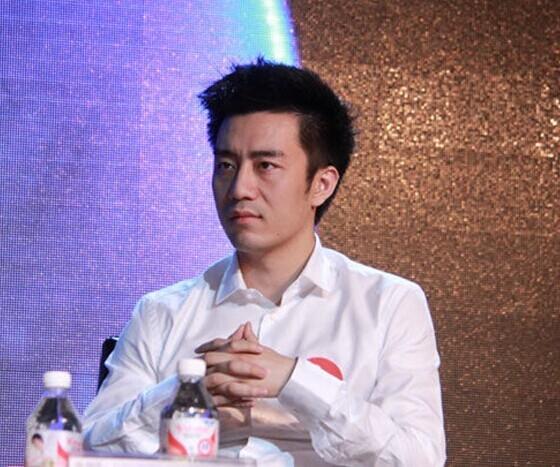 “为自己代言”的某电商平台CEO如今为何“沦落”到在微博卖货？