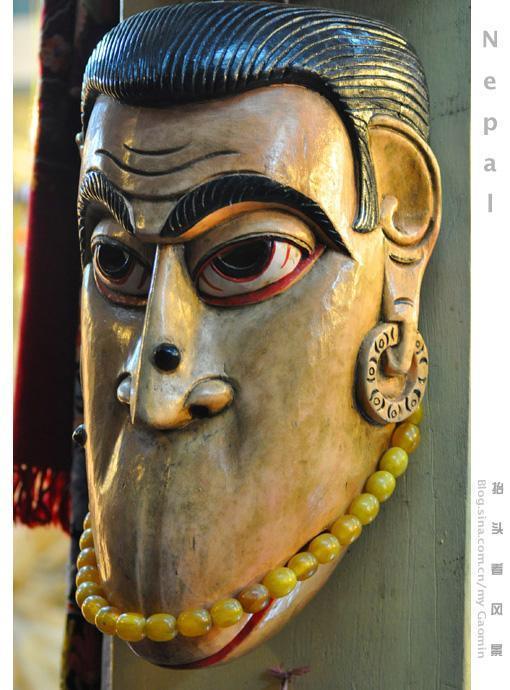 被中国游客“爆买”政府的尼泊尔，小店促销标语全是中文！