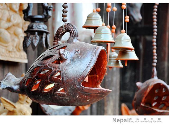 被中国游客“爆买”政府的尼泊尔，小店促销标语全是中文！