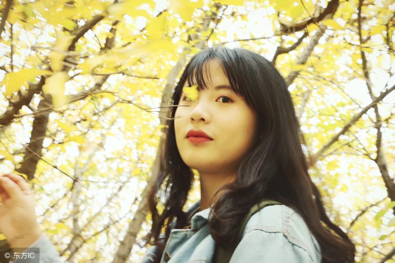 爹地的订婚典礼，所以，必须让妈咪准时到场，阻止这个龙夜爵订婚