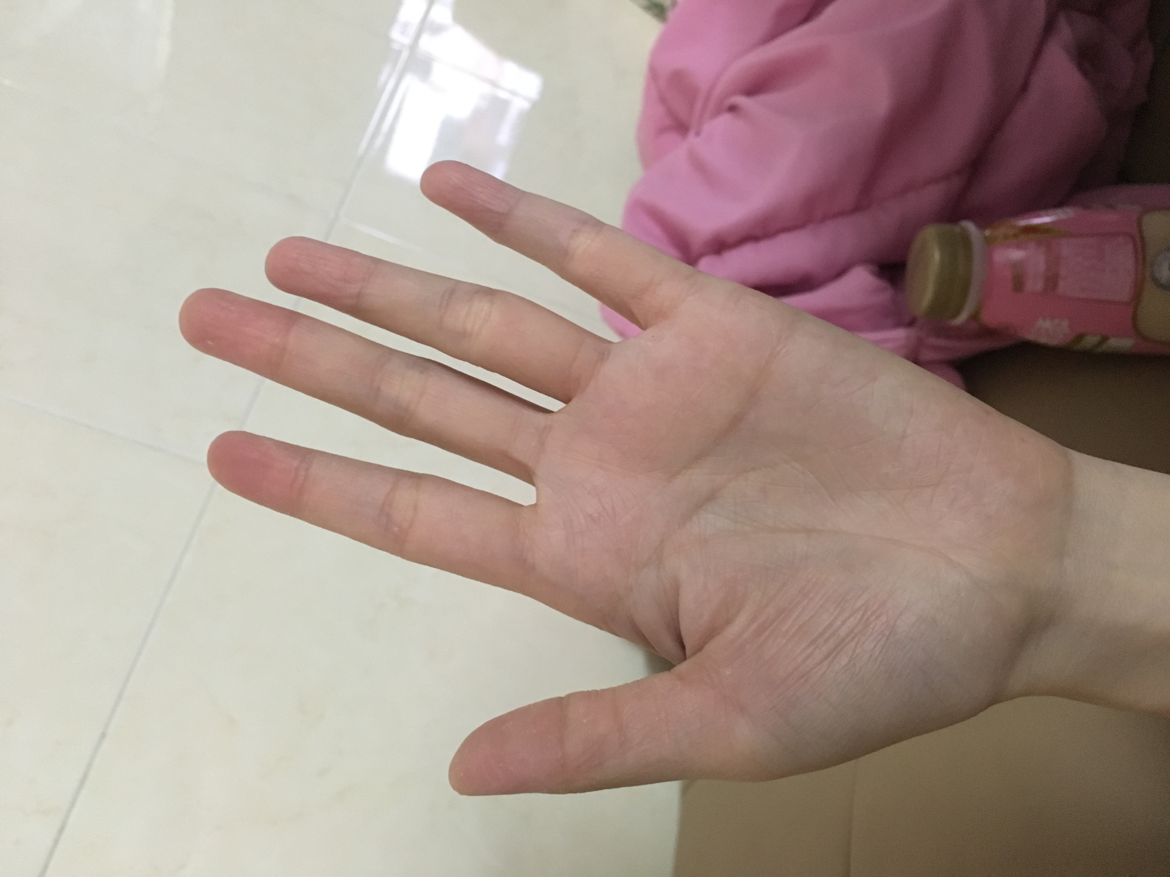 一个手汗妹子的新生！