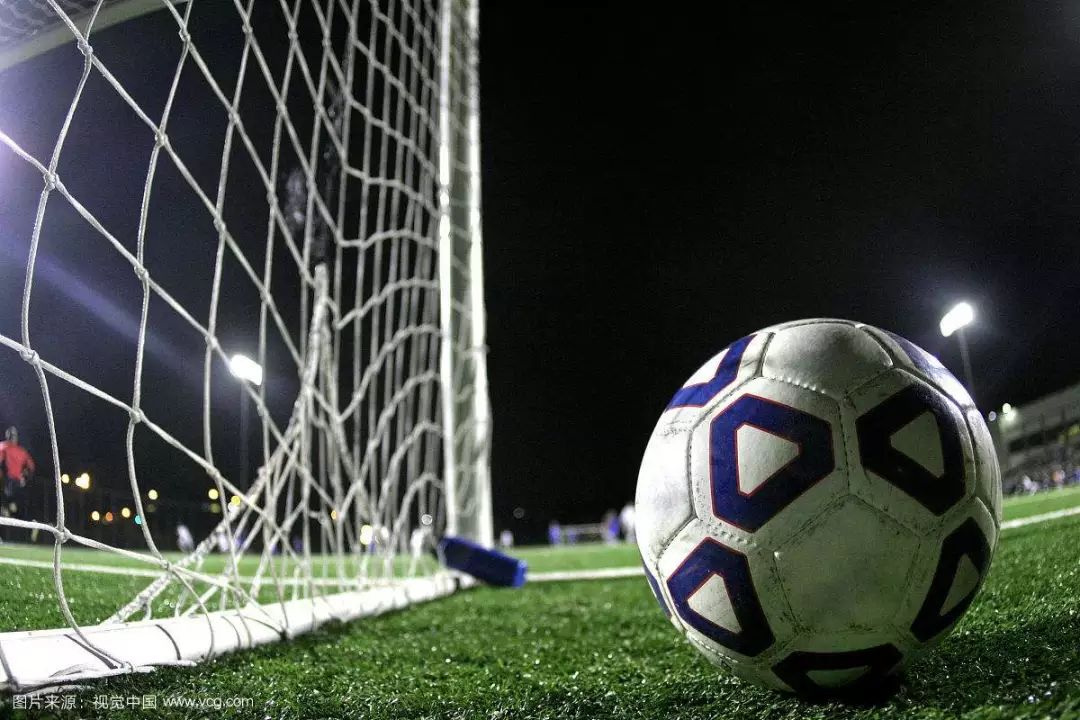 足球跟篮球哪个更容易受伤,足球和网球哪个更容易受伤