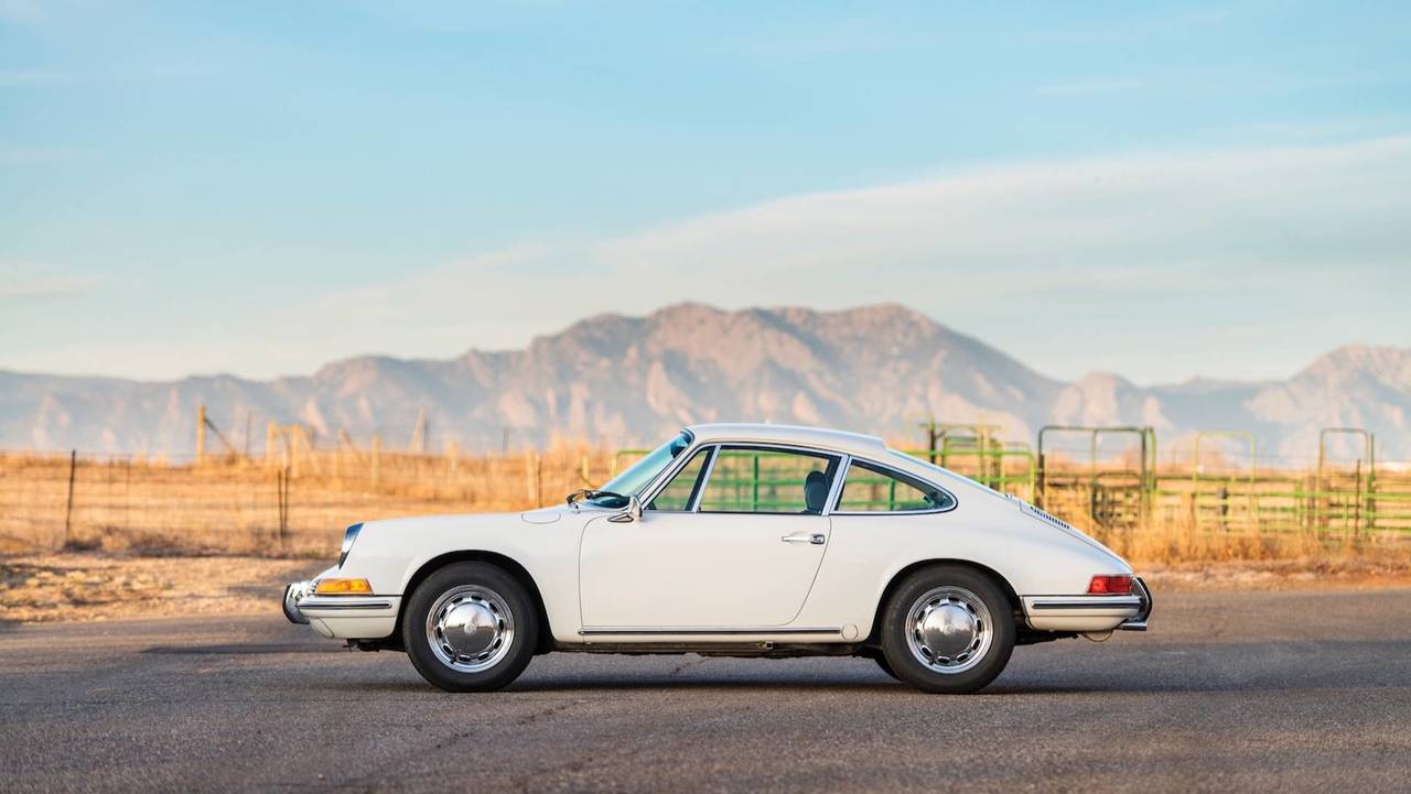 谁说跑车就得缸数多？这家传奇车厂历来就不这么干！