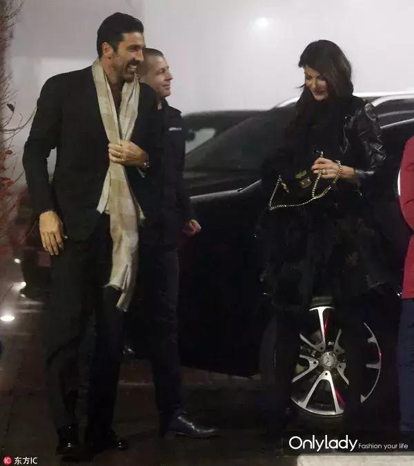 看完球星的女友们，我算是知道有钱有颜男人的品位了！