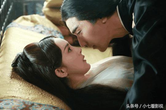 明星拍吻戏，万一有生理反应了怎么办？导演的这招真狠