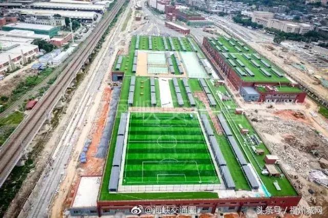 福州闽江边足球场,福州江滨大道足球场