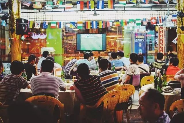 世界杯足球你了解吗,浅谈世界杯及足球