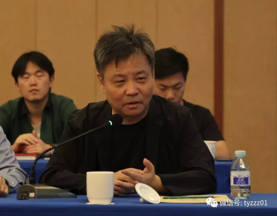 作家眼里的世界杯：“不狂热就不叫球迷”｜天涯·热点