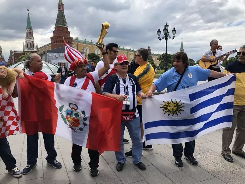 LIVE！廉政瞭望特派记者发来世界杯现场报道